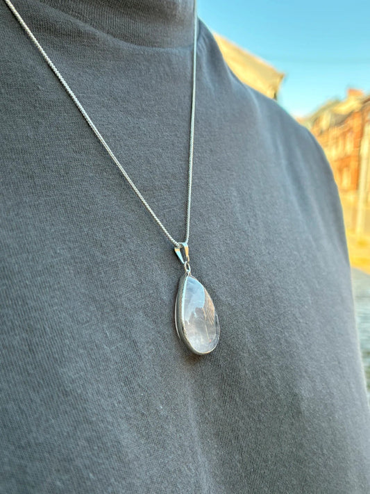 🤍 Collier en quartz blanc nature