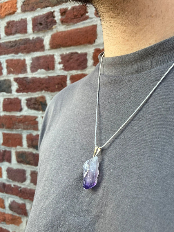 💜 Collier en pointe d’Améthyste brute