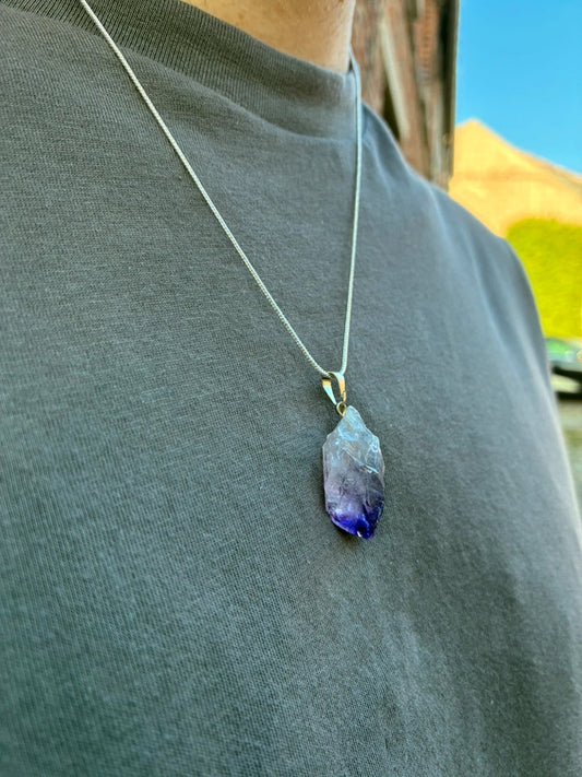 💜 Collier en pointe d’Améthyste brute
