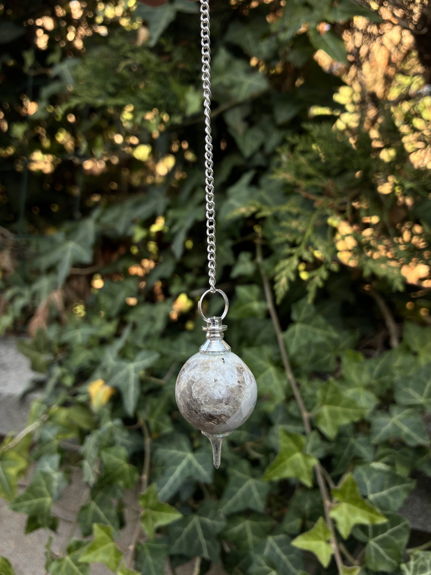 🌙 Pendule Mermet en Pierre de Lune – Monture Plaqué Argent