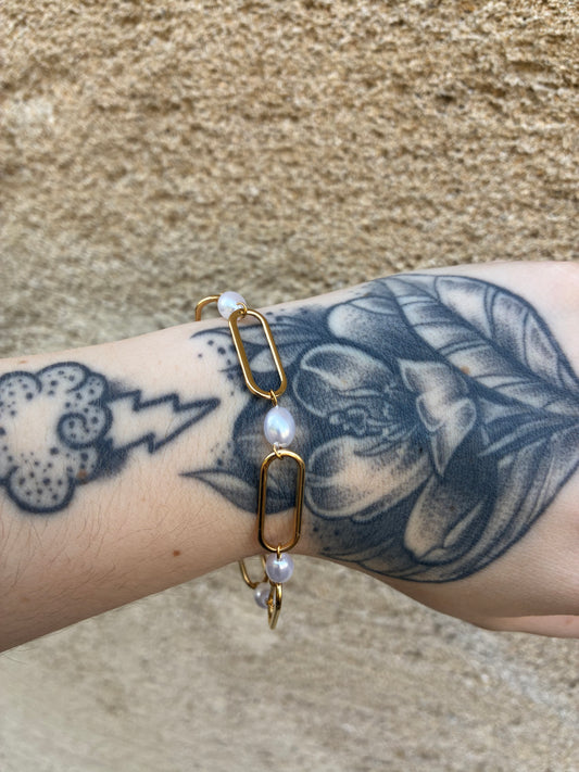 🤍 Bracelet Maille Trombone &amp; Perle Imitation – Acier Inoxydable